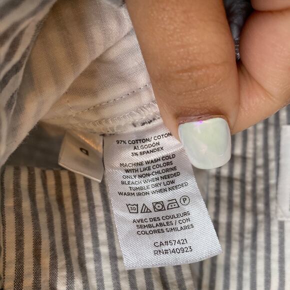 LOFT Womens Pants White Gray Striped Seersucker Cropped Ankle Cotton Blend 8 - Picture 5 of 14